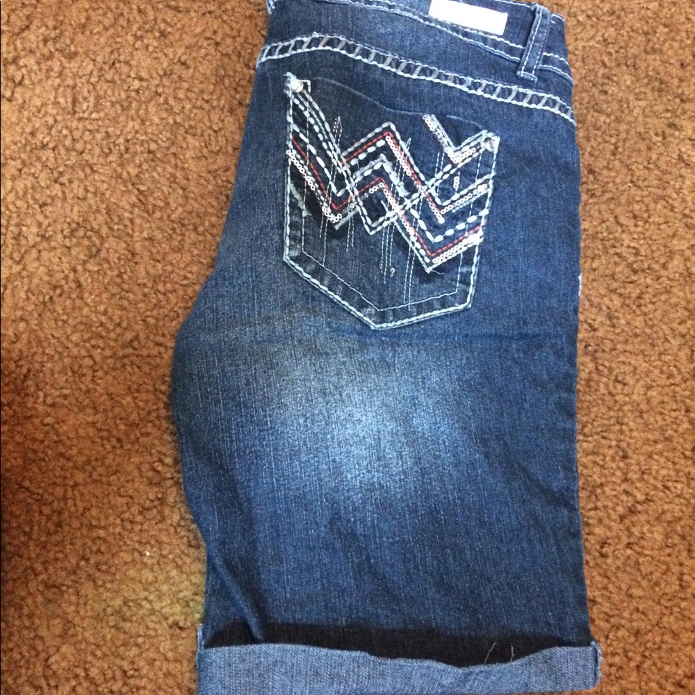 Cute shorts with bling on pocket